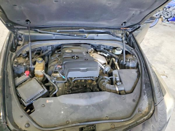 2015 CADILLAC CTS — Engine bay