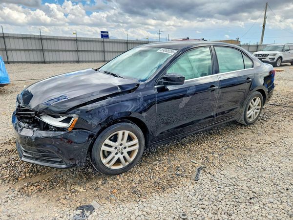 2017 VOLKSWAGEN JETTA — Front 3/4