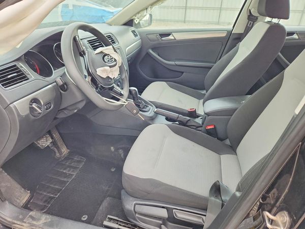 2017 VOLKSWAGEN JETTA — DENT