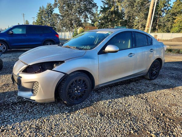 2012 MAZDA 3 Sport/GX — Front 3/4