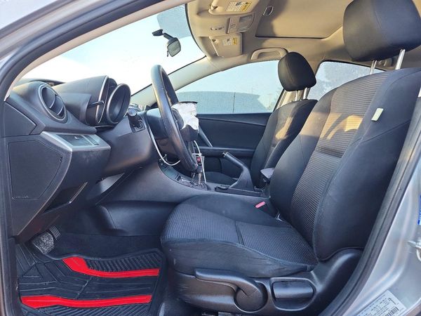 2012 MAZDA 3 Sport/GX — DENT