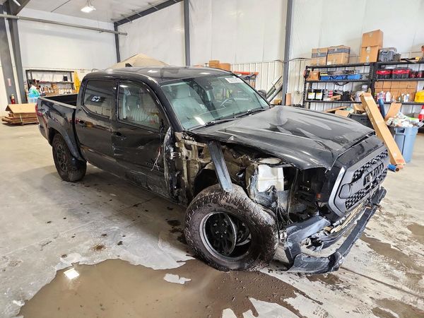 2021 TOYOTA TACOMA SR5 — Passenger 3/4