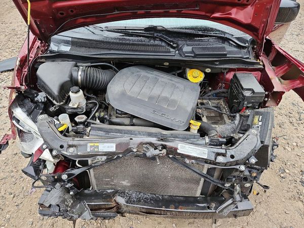 2019 DODGE GRAND CARAVAN SE — Engine bay
