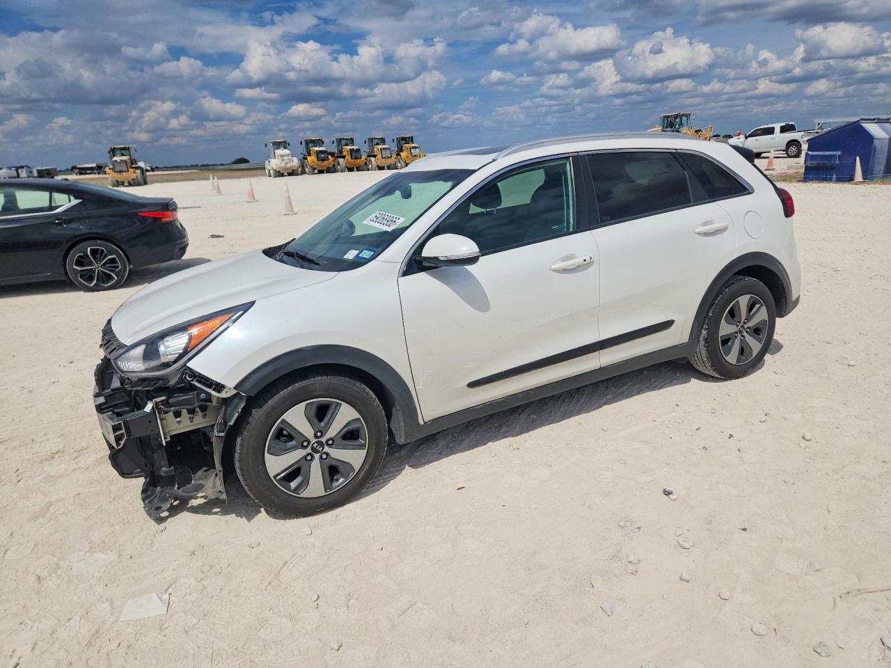 2018 KIA NIRO — Front 3/4