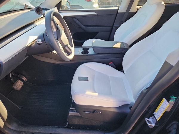 2024 TESLA MODEL Y — DENT