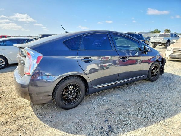 2015 TOYOTA PRIUS — PSRA