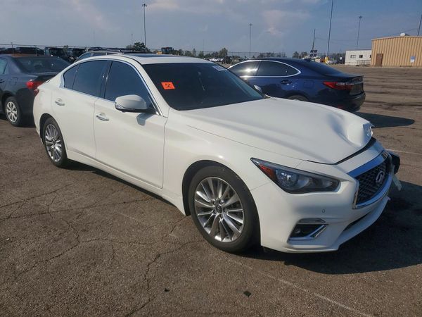 2023 INFINITI Q50 Luxe — Passenger 3/4