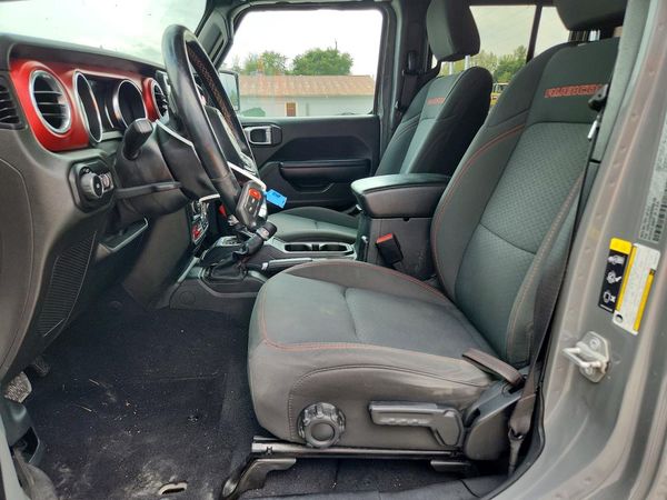 2021 JEEP WRANGLER UNLIMITED — DENT