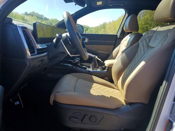 2026 KIA SORENTO — DENT