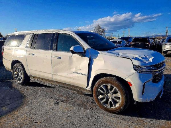 2024 CHEVROLET SUBURBAN LS — Passenger 3/4