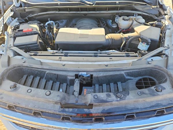 2024 CHEVROLET SUBURBAN LS — Engine bay