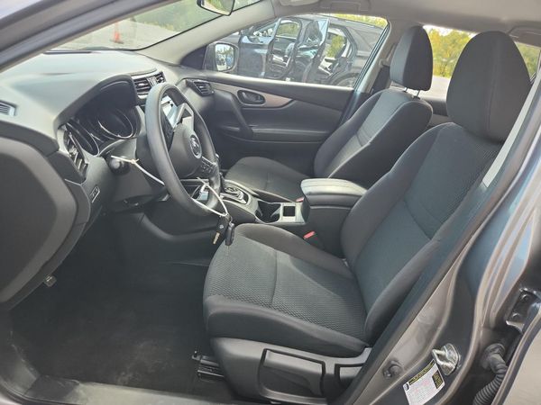 2020 NISSAN ROGUE SPORT — DENT