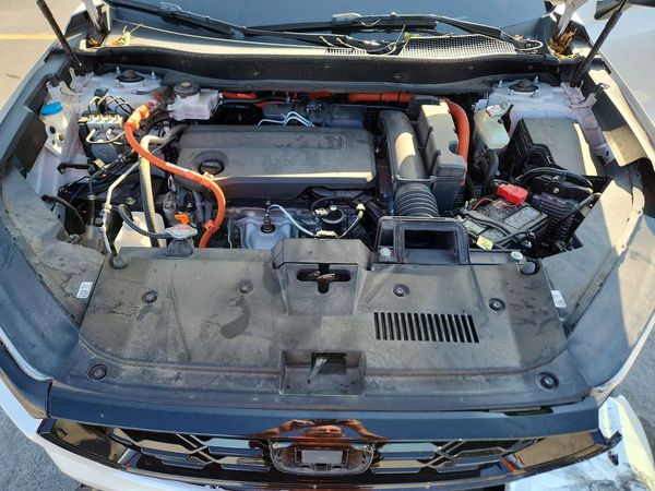 2026 HONDA CR-V — Engine bay