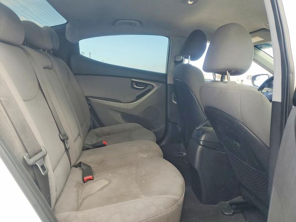 2014 HYUNDAI ELANTRA GLS(Middle)
