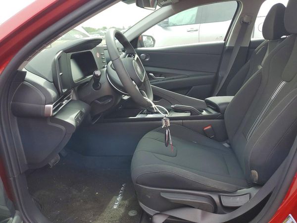 2026 HYUNDAI ELANTRA — DENT