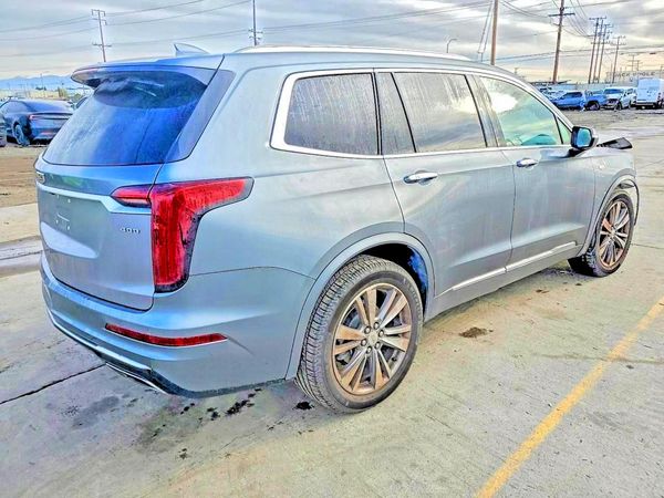 2022 CADILLAC XT6