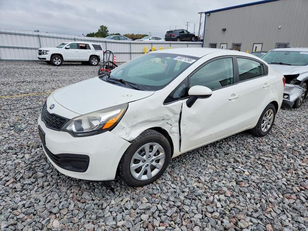 2013 KIA RIO — Front 3/4