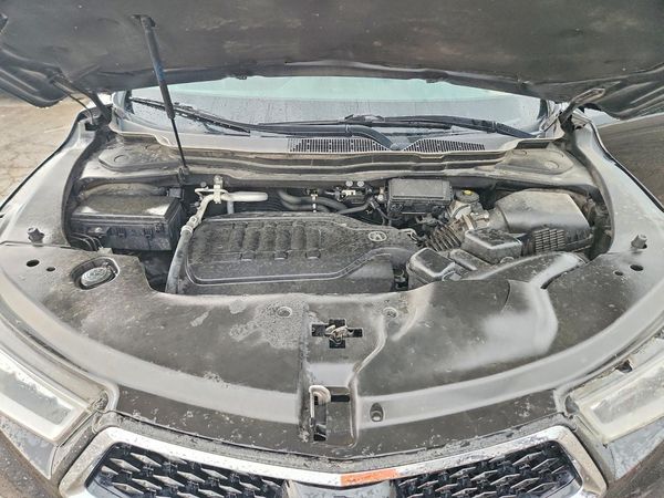 2020 ACURA MDX — Engine bay