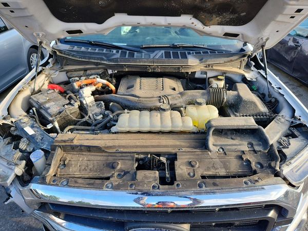 2023 FORD F150 SuperCrew — Engine bay