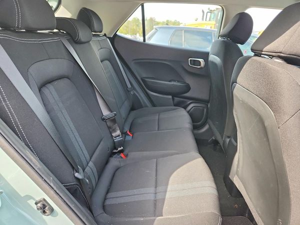 2026 HYUNDAI VENUE SEL, SEL w/ 2-Tone Roof — PSRS