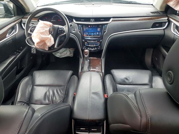2015 CADILLAC XTS Luxury