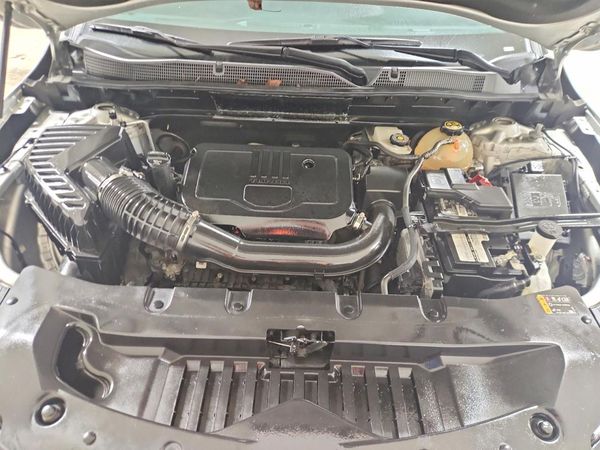 2022 CHEVROLET BLAZER 2LT — Engine bay