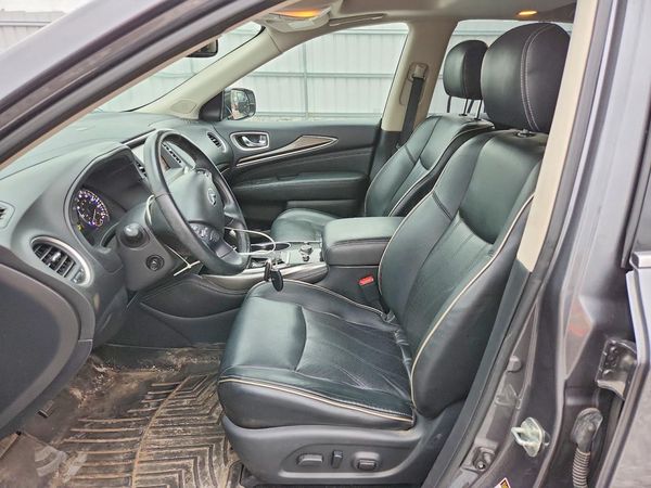 2017 INFINITI QX60 — DENT