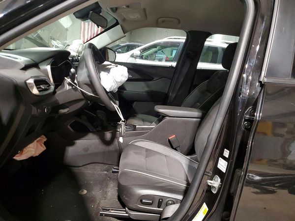 2022 CHEVROLET TRAILBLAZE LT — DENT