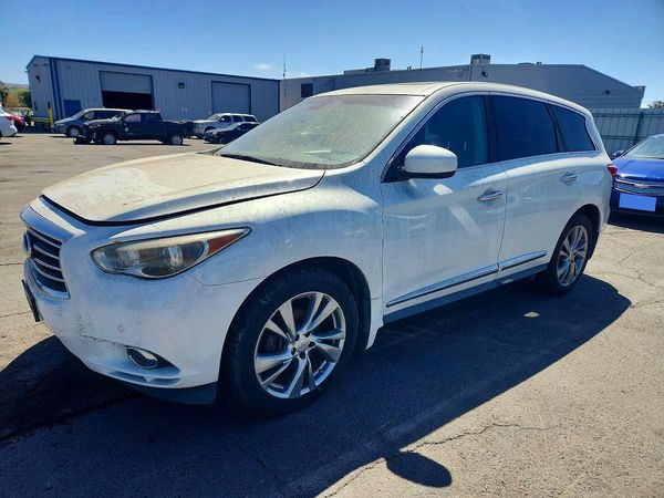 2013 INFINITI JX35 — DSFA — Front 3/4