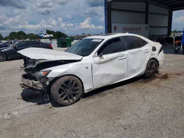 2014 LEXUS IS 250 — Front 3/4