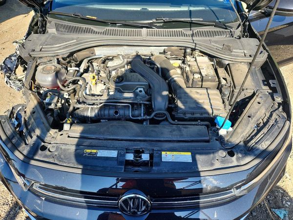2025 VOLKSWAGEN JETTA — Engine bay