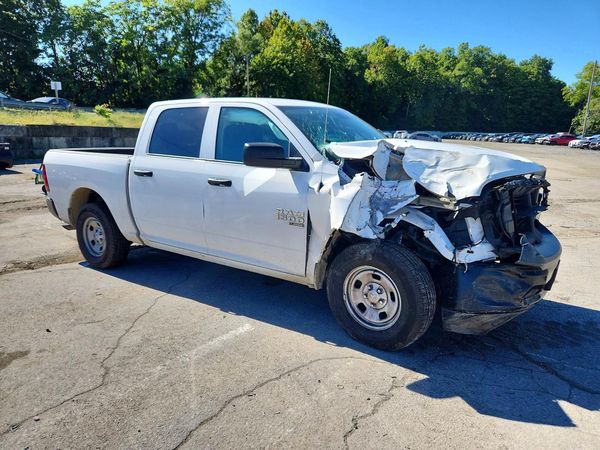 2021 RAM 1500 Tradesman — Passenger 3/4