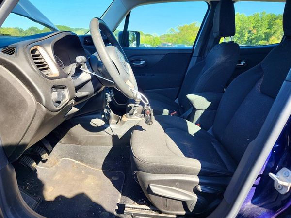 2016 JEEP RENEGADE Sport — DENT