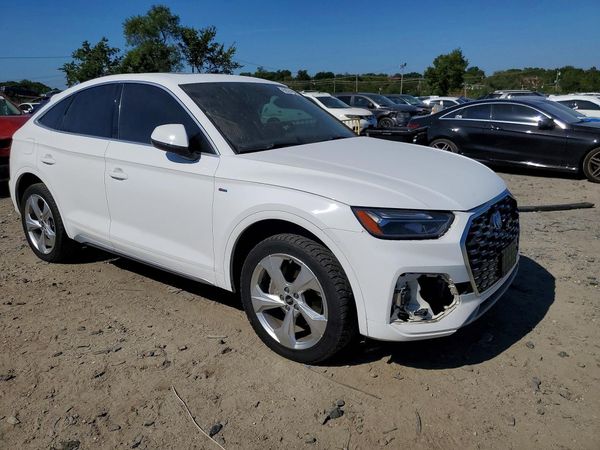 2021 AUDI Q5 quattro Premium Plus — Passenger 3/4