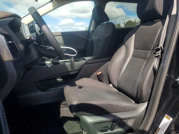 2021 NISSAN ROGUE SV — DENT