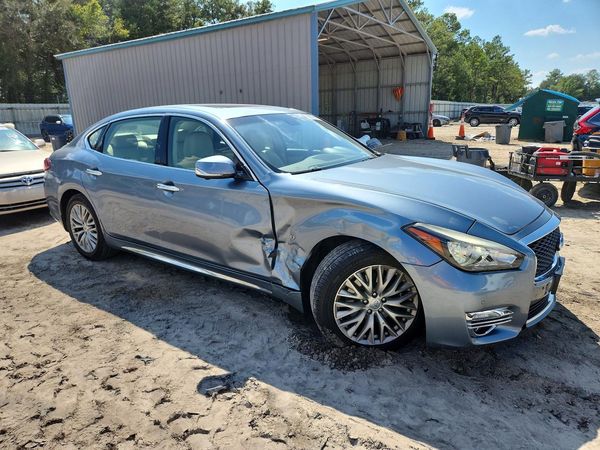 2016 INFINITI Q70L — Passenger 3/4