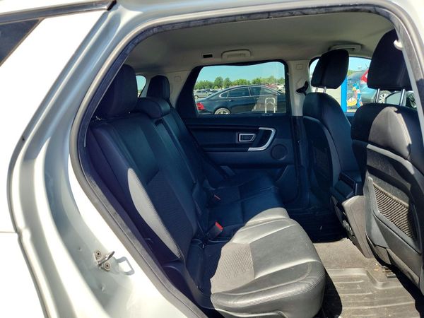 2015 LAND ROVER DISCOVERY SE