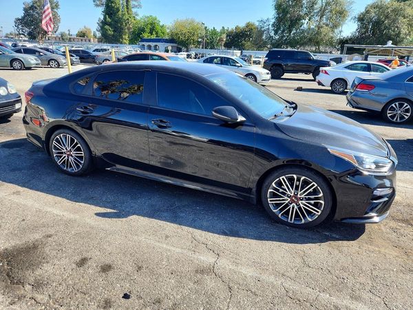 2021 KIA FORTE — Passenger 3/4