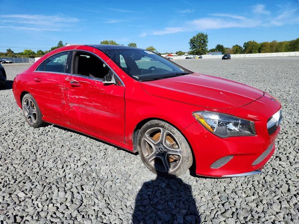 2018 MERCEDES-BENZ CLA CLA250-4M — Passenger 3/4