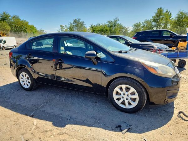 2015 KIA RIO GL - Middle-low