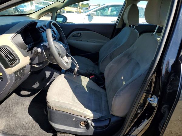 2015 KIA RIO GL - Middle-low