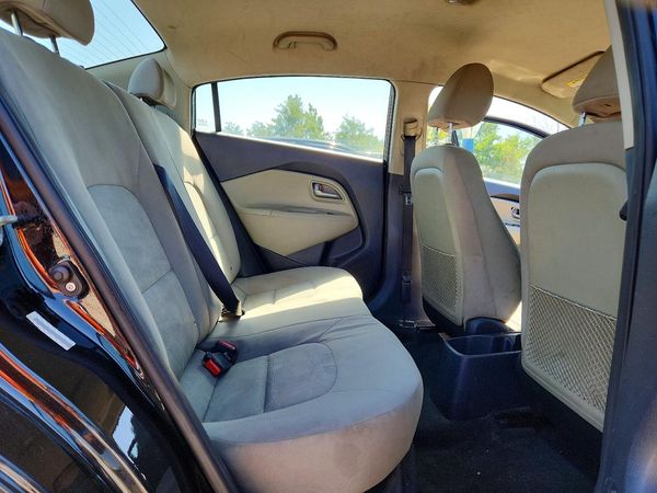 2015 KIA RIO GL - Middle-low