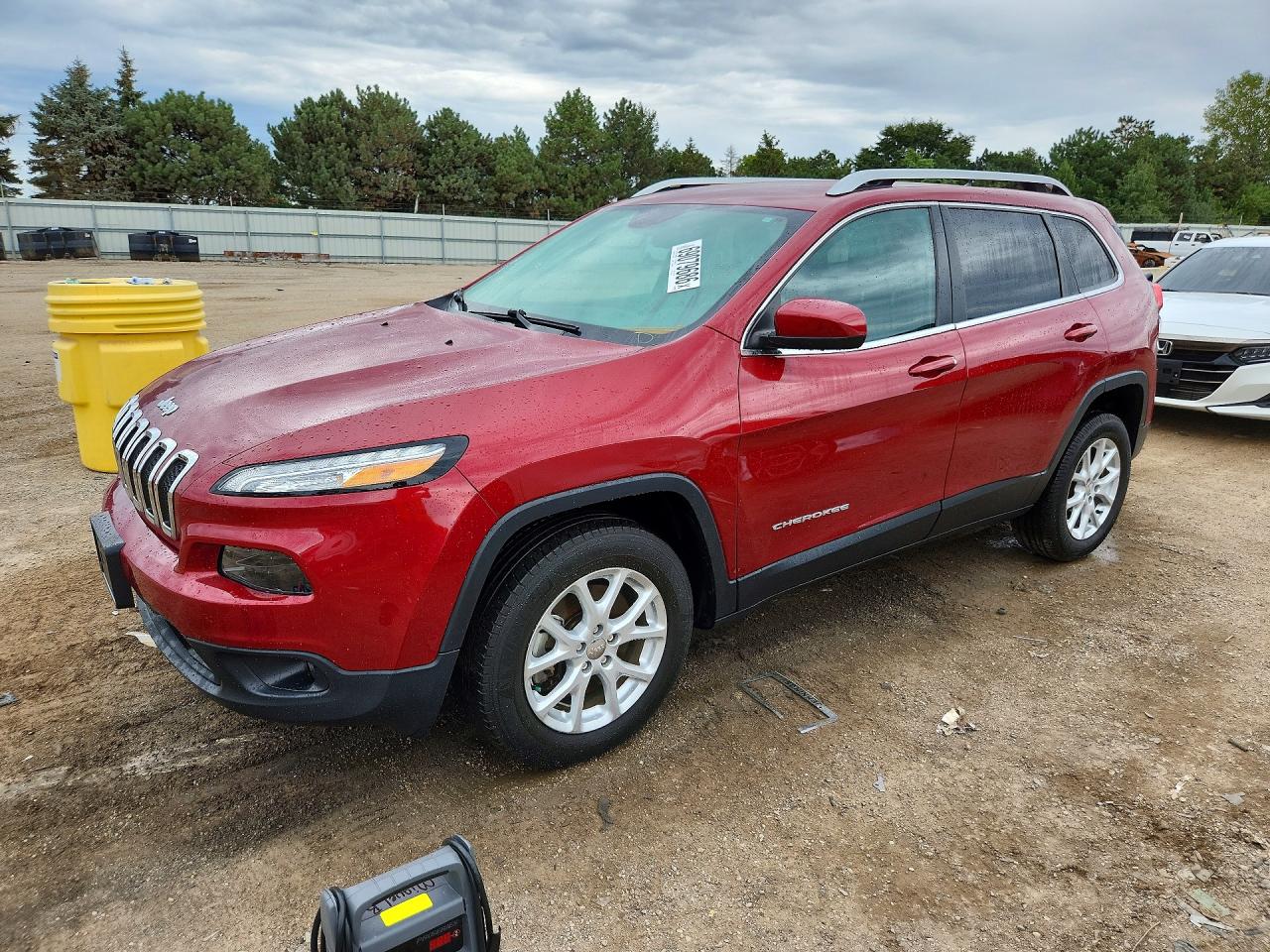 2015 JEEP CHEROKEE — Front 3/4