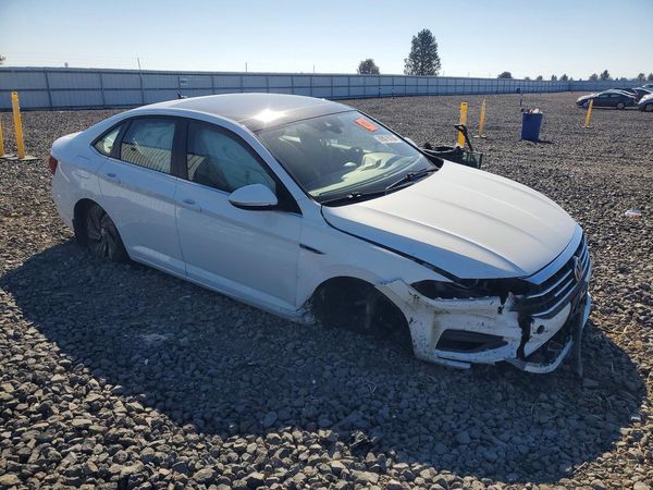 2019 VOLKSWAGEN JETTA — Passenger 3/4