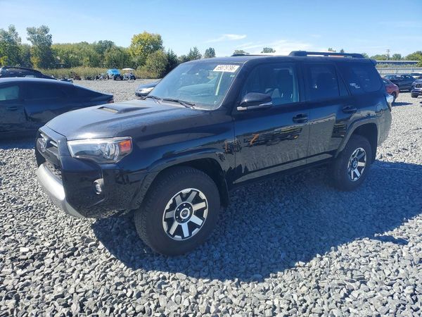 2024 TOYOTA 4RUNNER