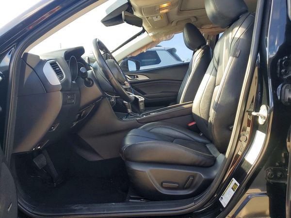 2018 MAZDA 3 Touring — DENT