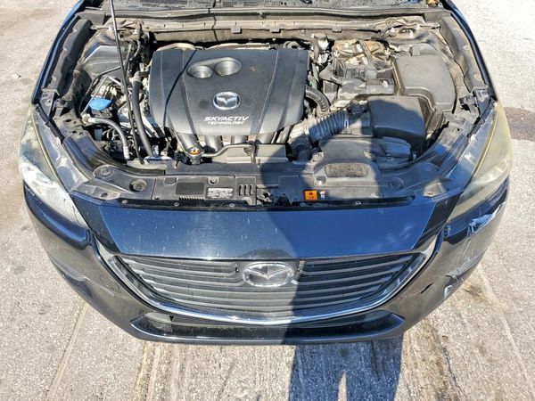 2018 MAZDA 3 Touring — Engine bay