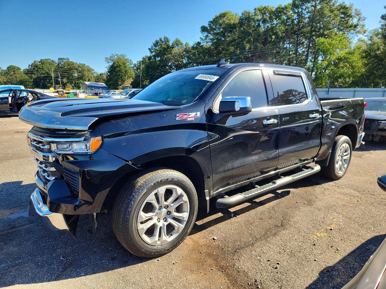 2022 CHEVROLET SILVERADO LTZ — Front 3/4