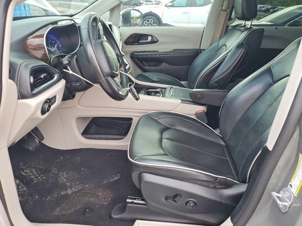 2022 CHRYSLER PACIFICA — DENT