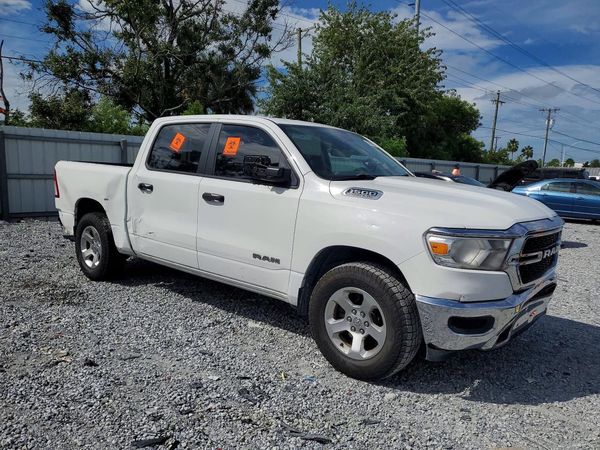 2019 RAM 1500 Tradesman — Passenger 3/4